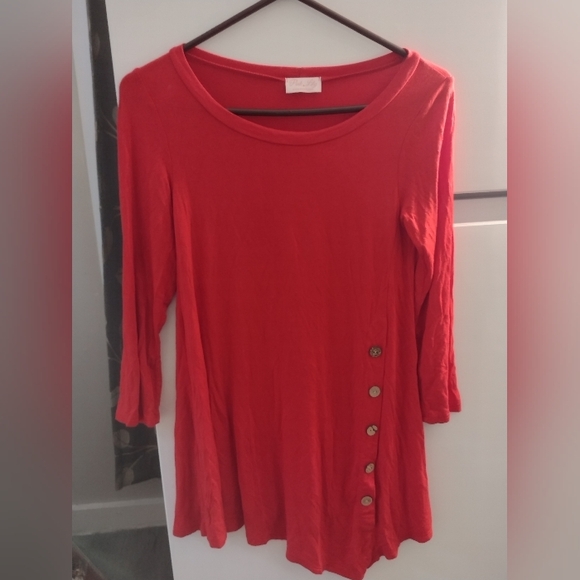 Pink Lily Red Asymmetrical Buttoned Tunic Size M. - Picture 3 of 11